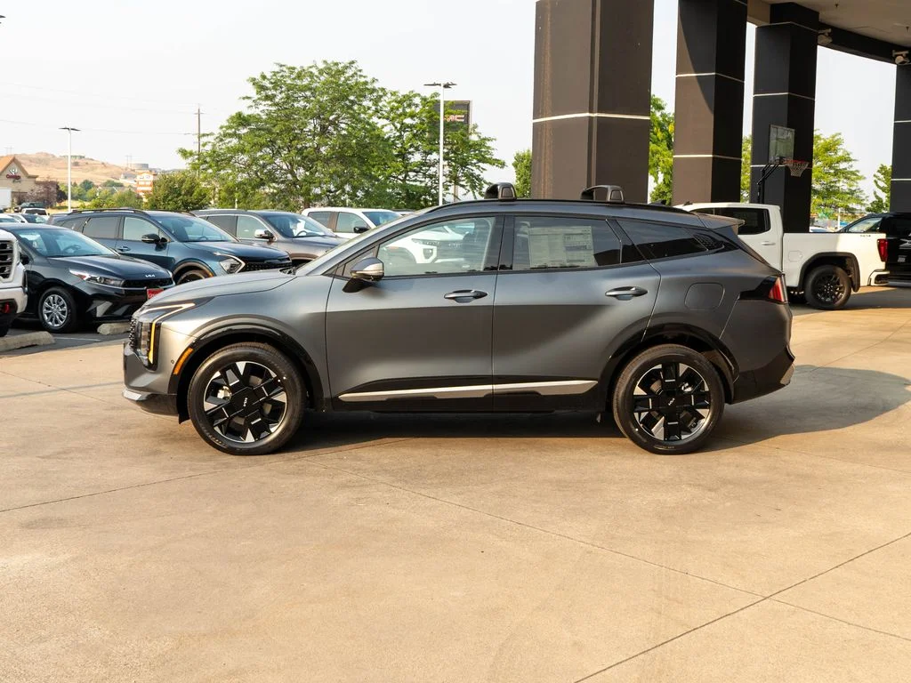 New 2026 Shadow Matte Gray Kia SX Prestige image 4