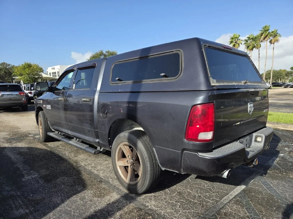 Used 2016 Maximum Steel Metallic Clearcoat Ram Express image 4