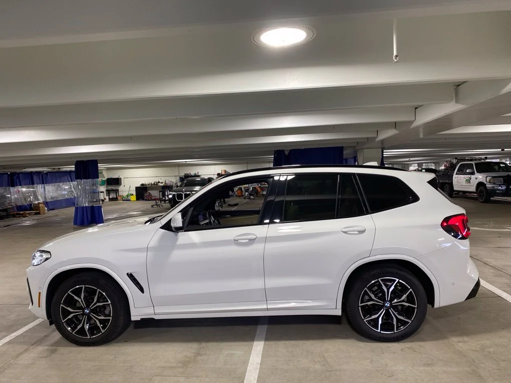Used 2023 Alpine White BMW xDrive30i image 4