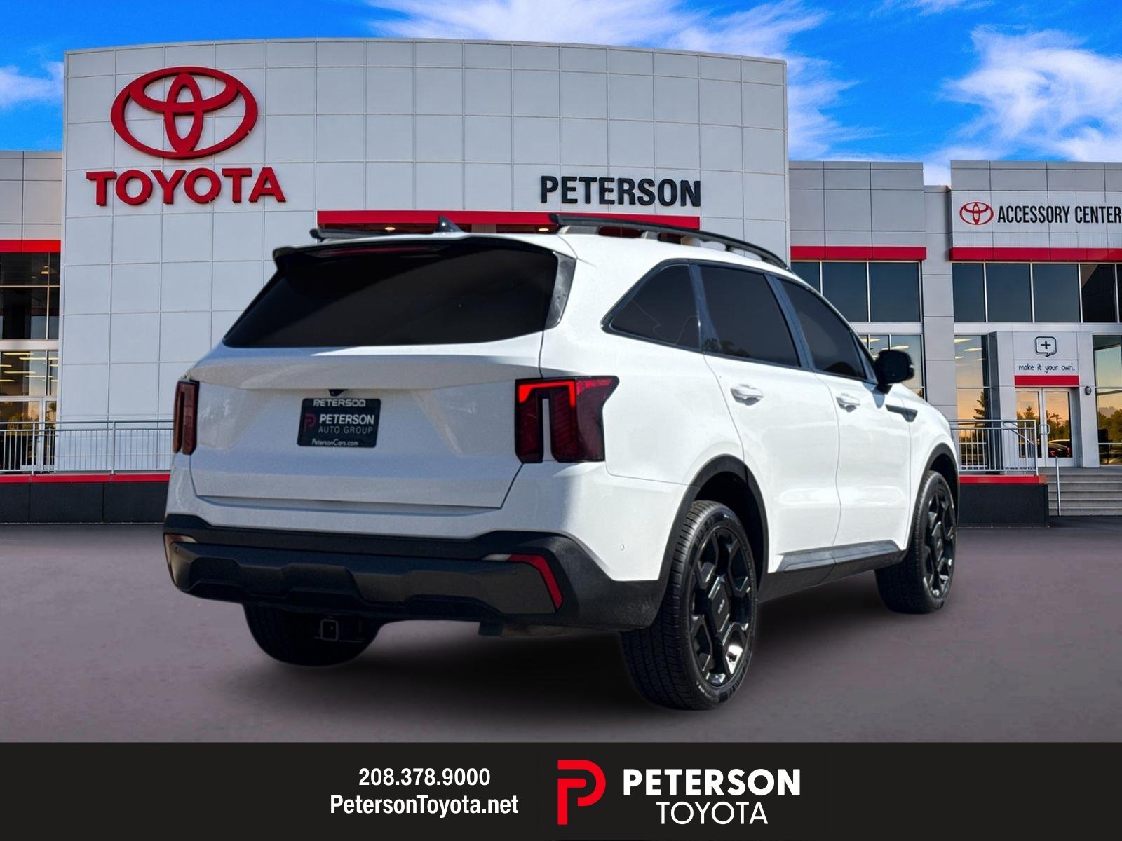 Used 2024 White Kia X-Line SX image 3