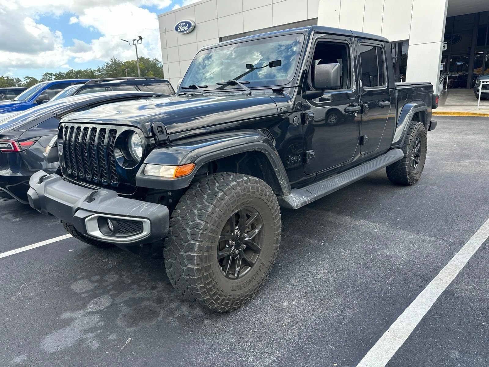 2023 Jeep Gladiator