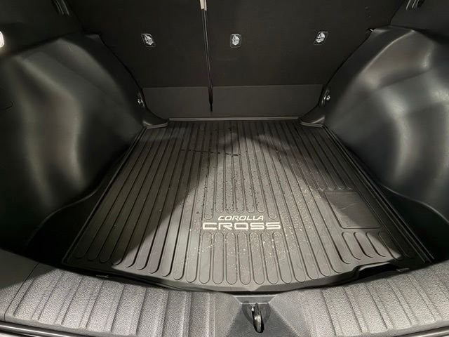 Used 2026 Silver Toyota L image 21