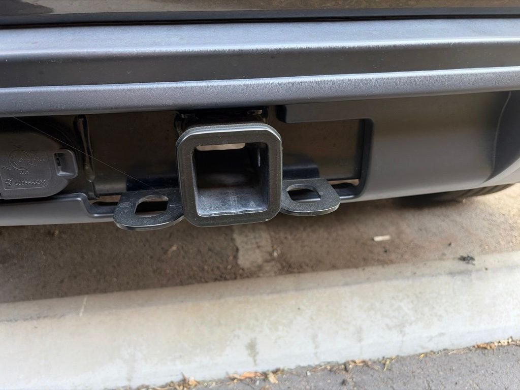 Used 2018 Gray Jeep Laredo E image 19