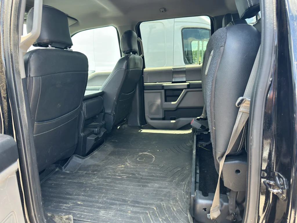 Used 2016 Shadow Black Ford XLT image 5