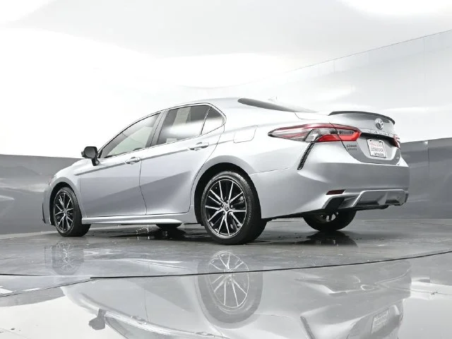 Used 2021 Silver Toyota SE image 34
