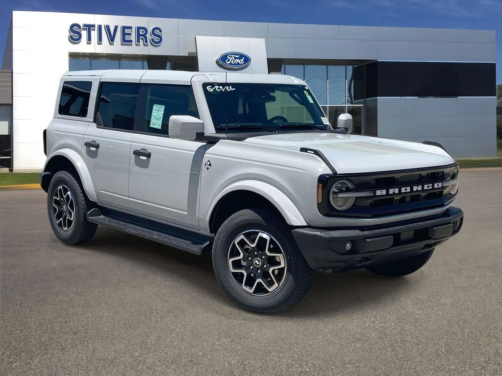 New 2026 White Ford Outer Banks image 1