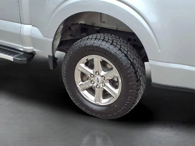 Used 2025  Ford XLT image 21