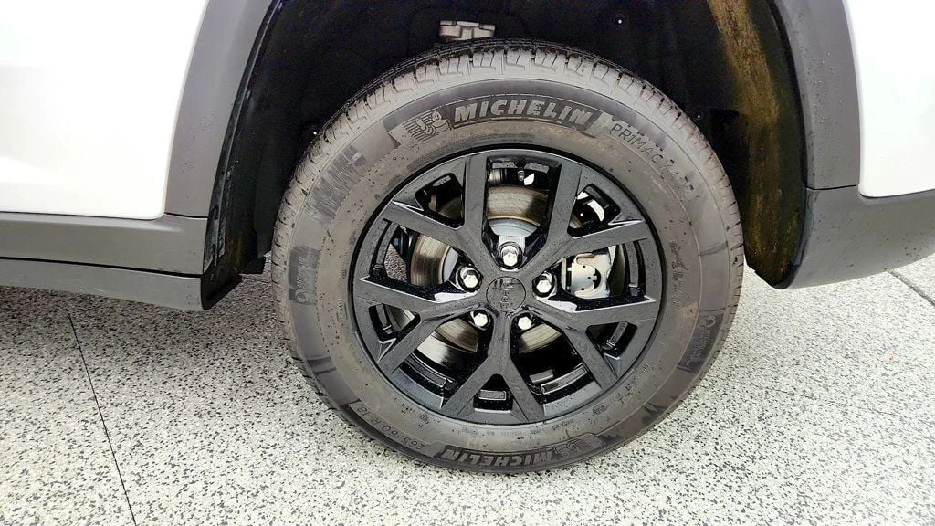 Used 2025 Bright White Clearcoat Jeep Altitude X 4x4 image 9