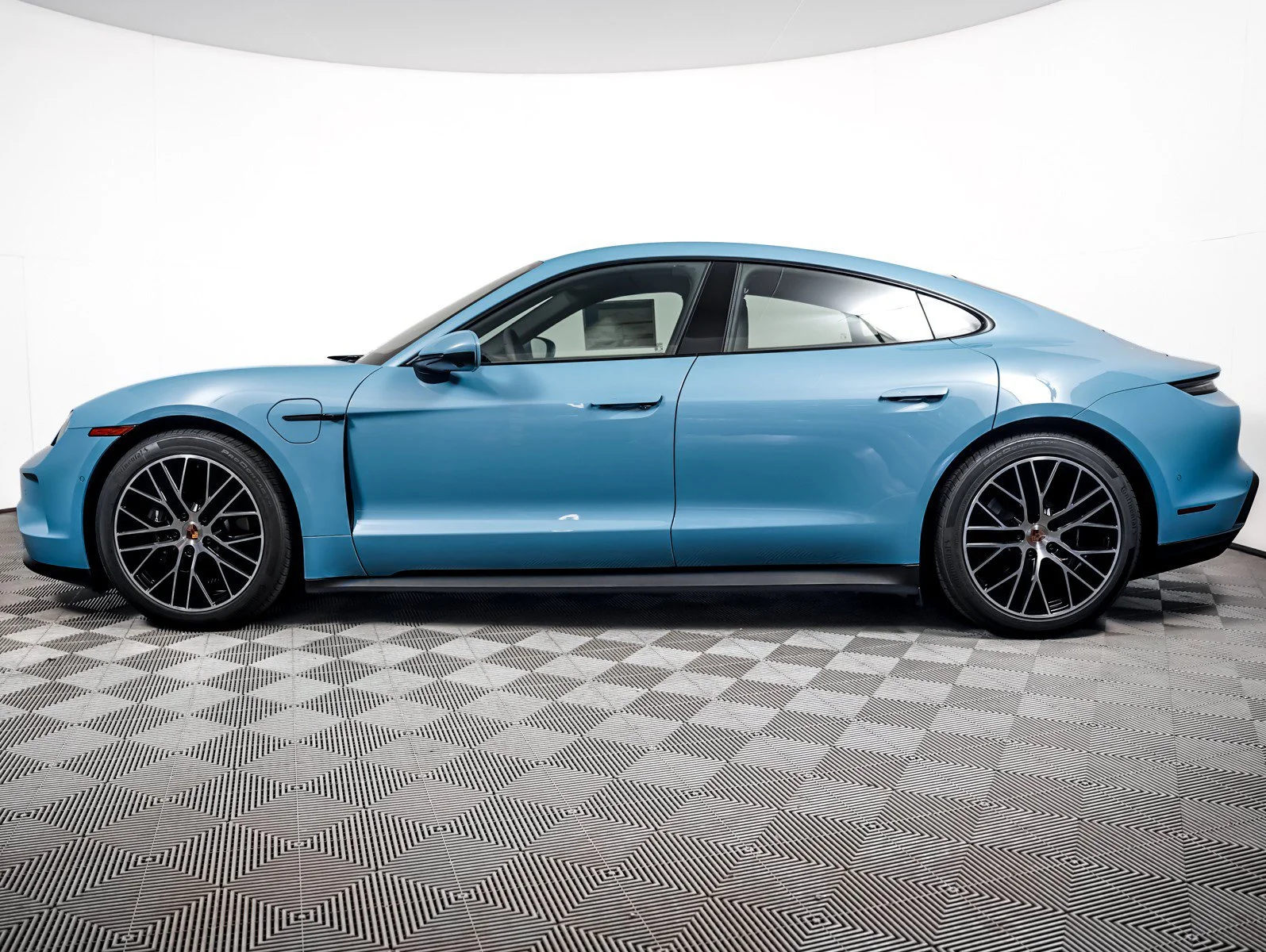New 2026 FROZEN BLUE Porsche  image 2