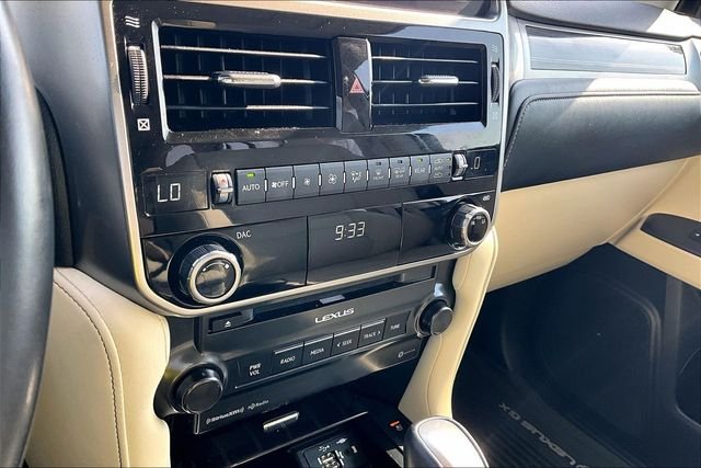 Used 2022 Black Lexus 460 image 30