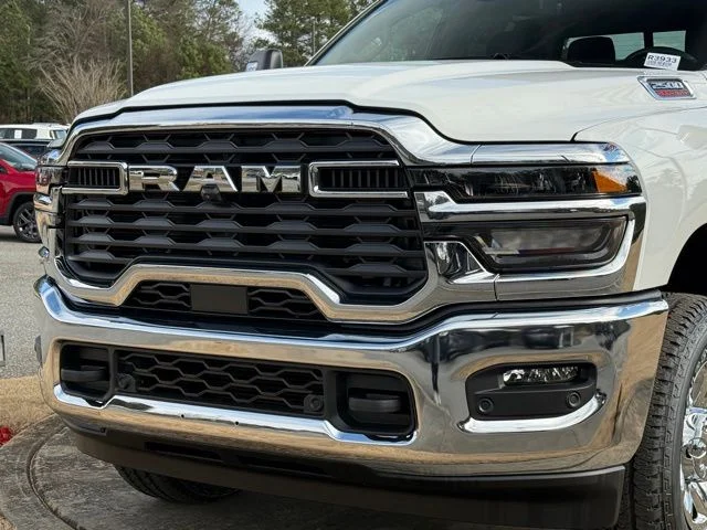 New 2026 Bright White Clear-Coat Exterior Paint RAM Tradesman image 10