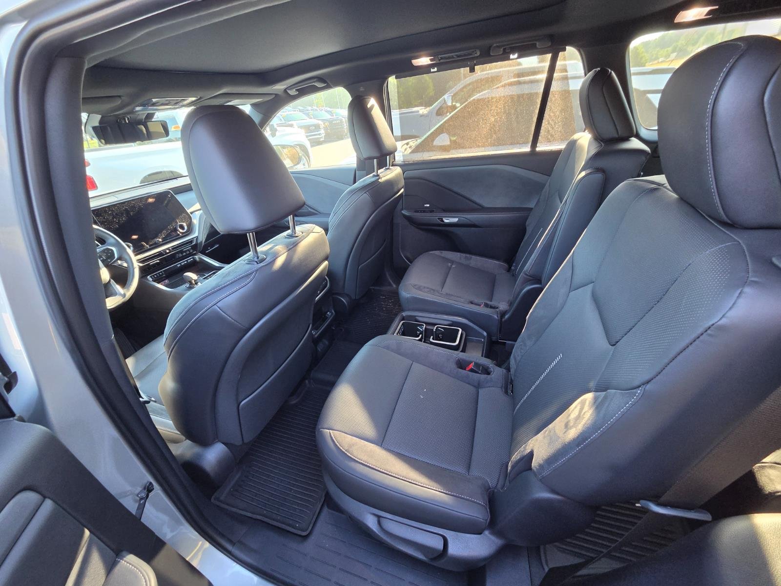Used 2026 Silver Lexus TX 550h+ Luxury image 8