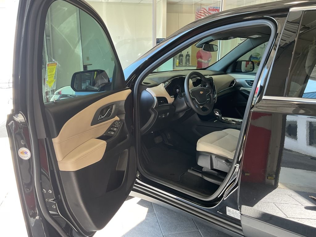 Used 2023 Black Chevrolet LS image 12