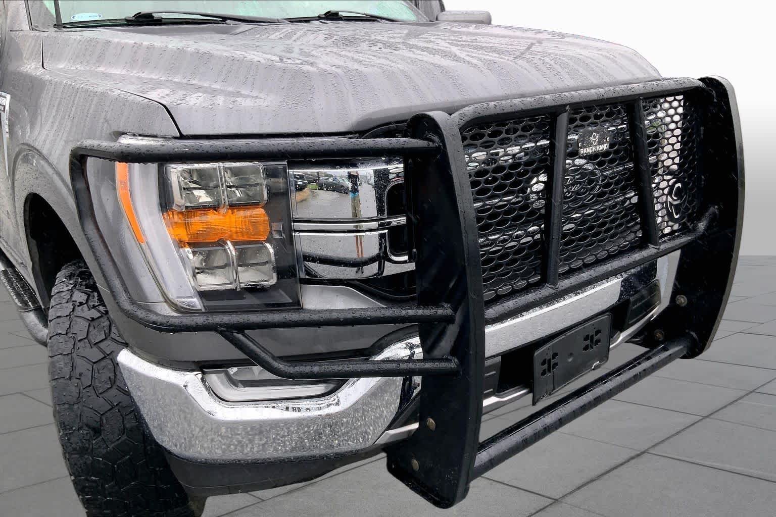 Used 2022 Light Blue Clearcoat Metallic Ford LARIAT image 29