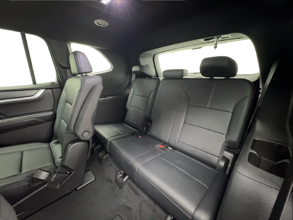 Used 2026 White GMC Elevation image 28