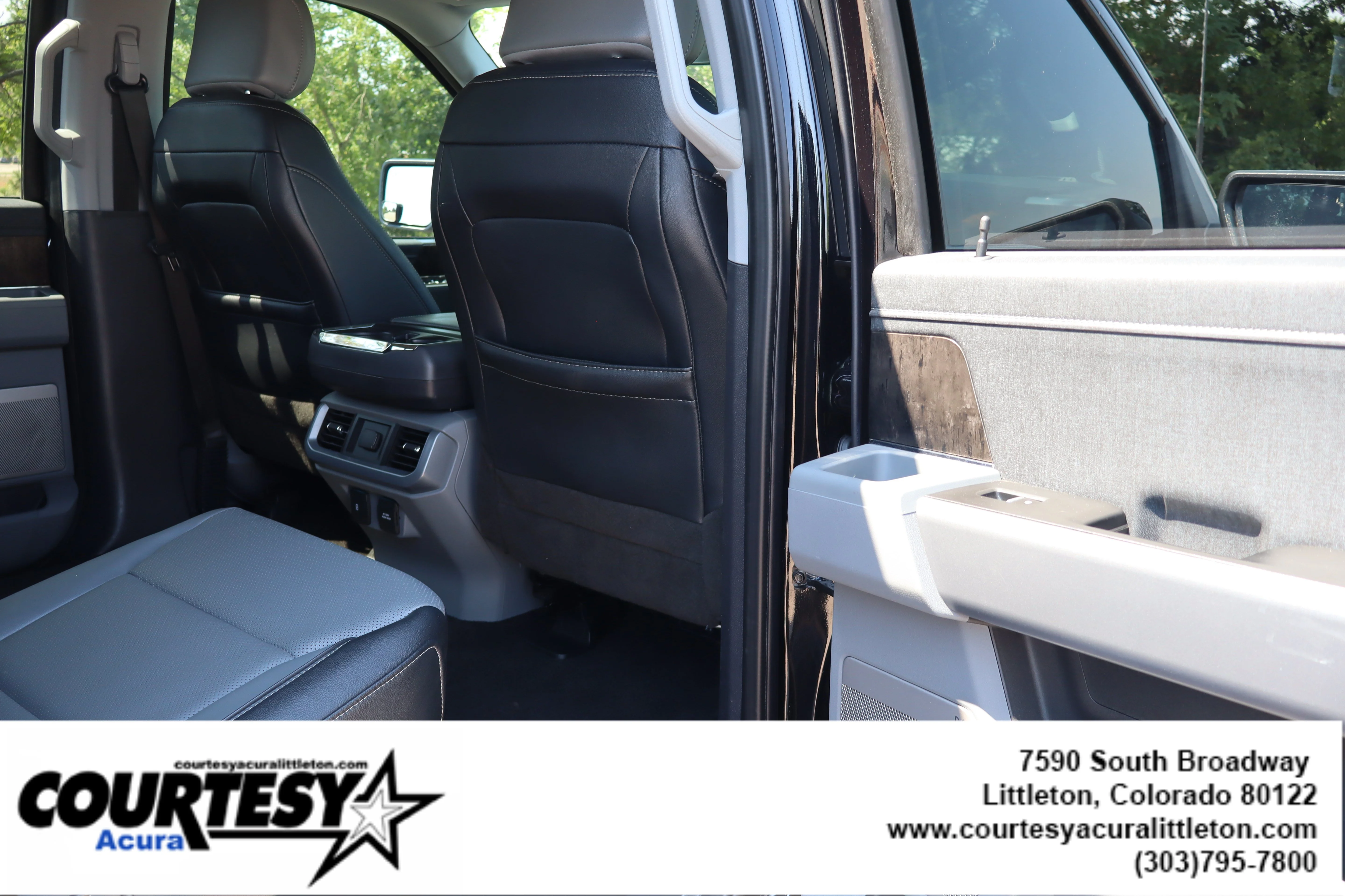 Used 2022 Black Ford LARI image 28