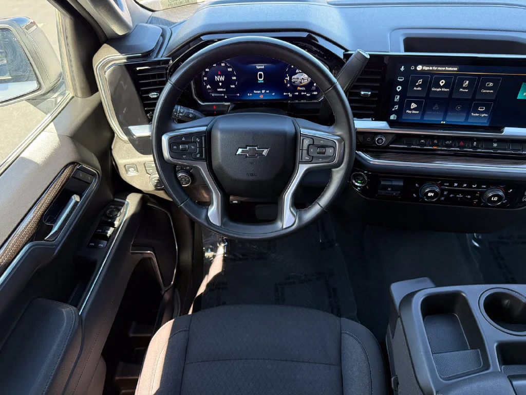 Used 2026 Summit White Chevrolet RST image 21