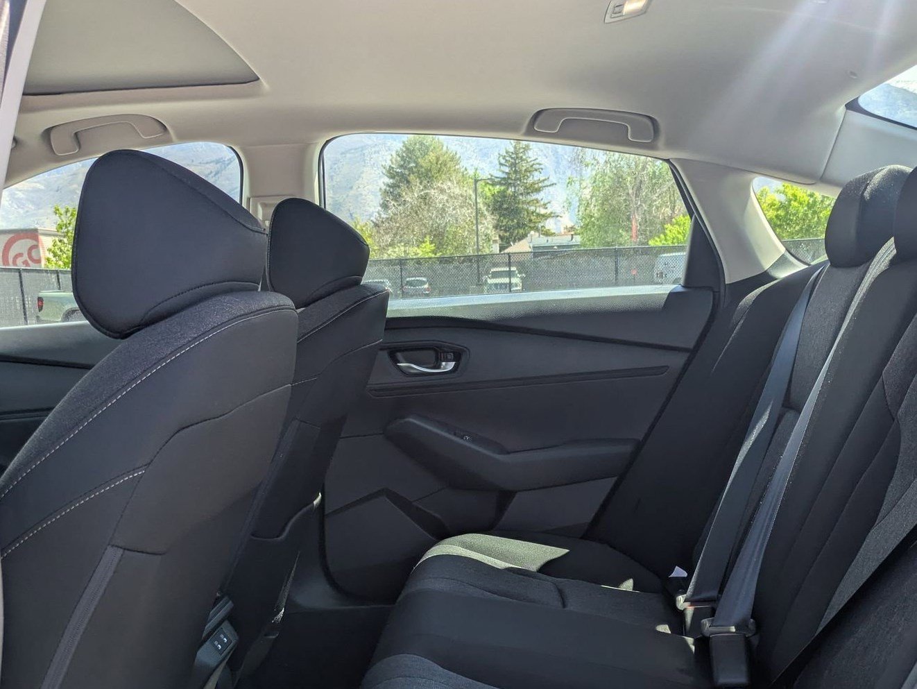 New 2026 Urban Gray Pearl Honda SE image 14