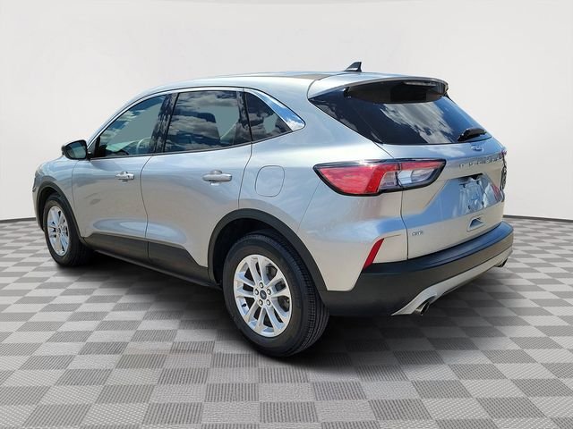 Certified Used 2022 Iconic Silver Metallic Ford SE image 3