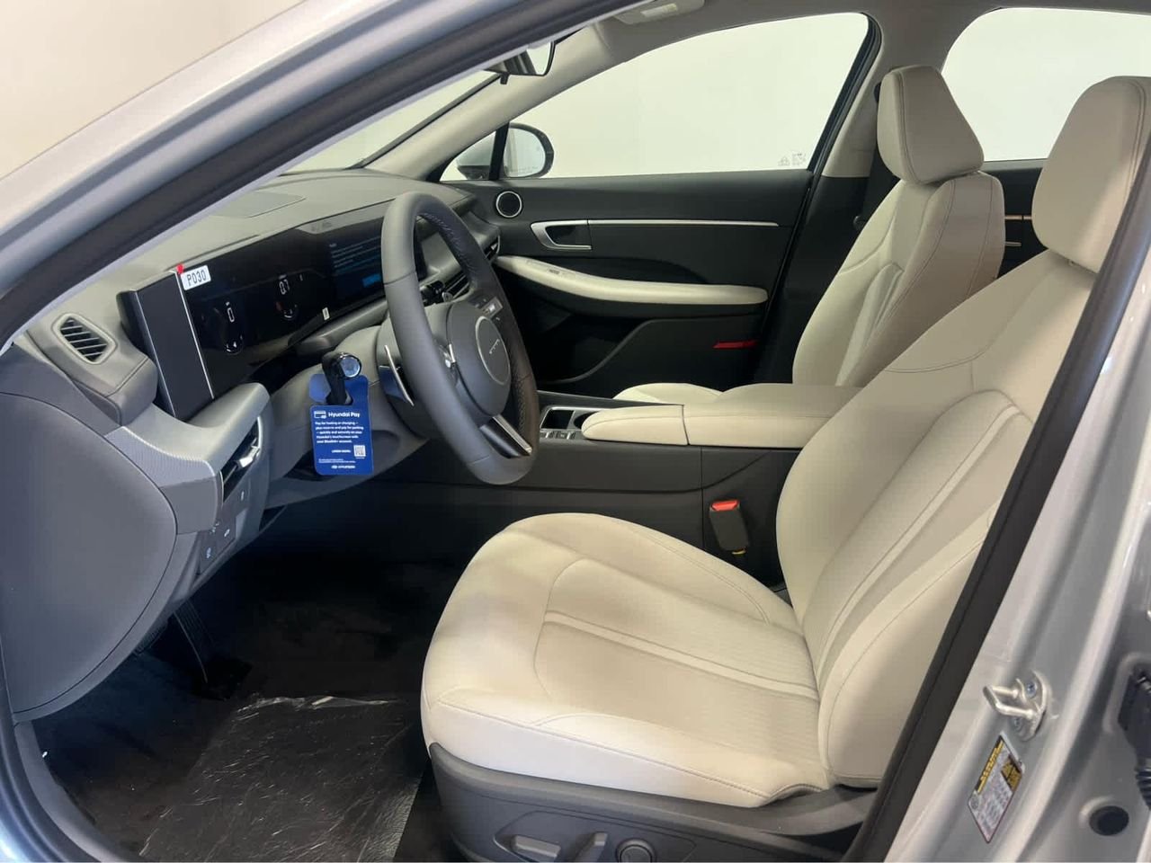 New 2026 Aero Silver Hyundai SEL Sport image 25
