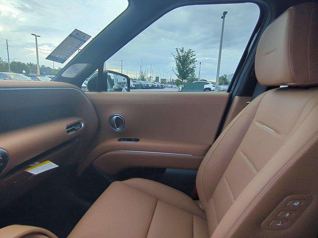 New 2027 Black Hyundai Calligraphy FWD image 28