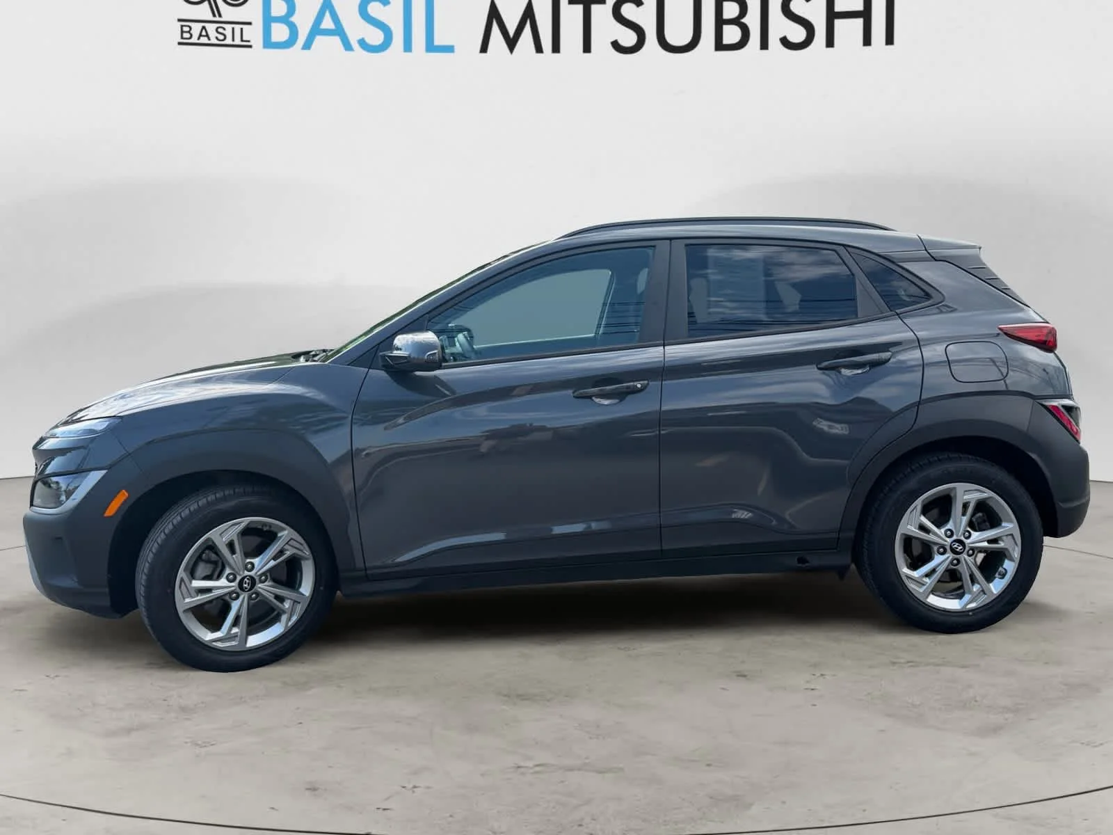 Used 2023 Ecotronic Gray Hyundai SEL image 2