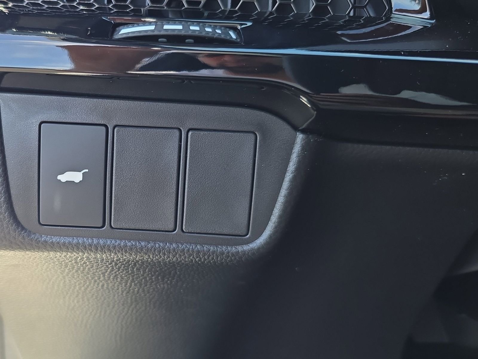 New 2026 Platinum White Pearl Honda Sport Touring image 25
