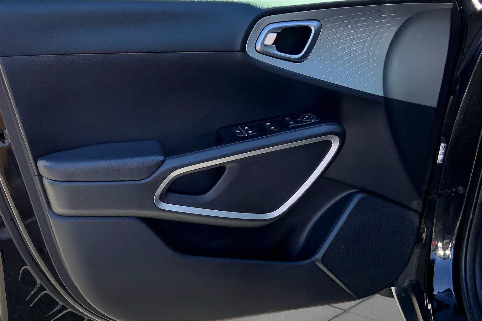 Used 2024 Fusion Black Kia LX image 20