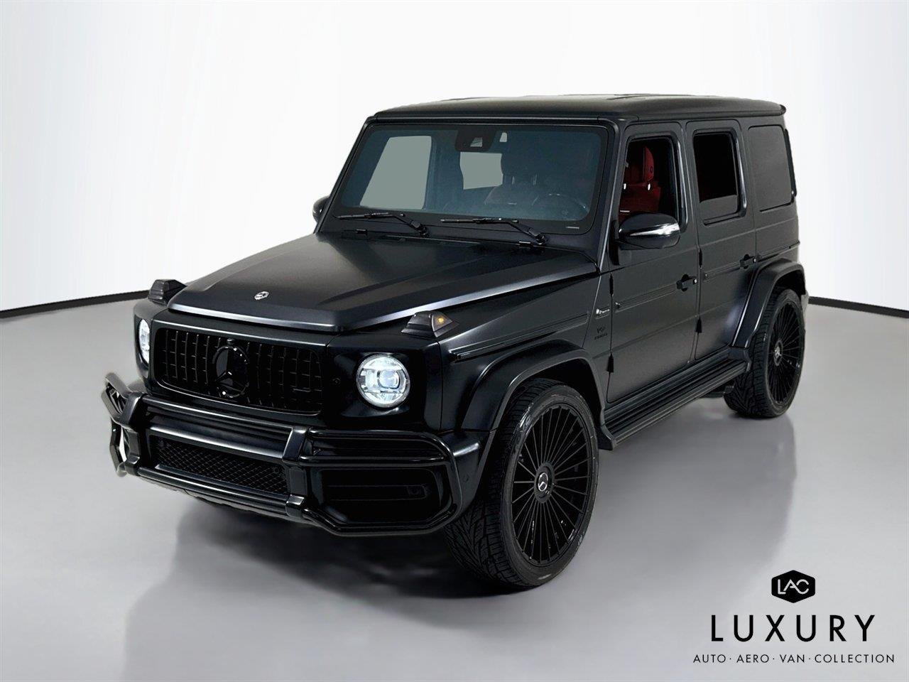 Used 2024 Obsidian Black Mercedes-Benz AMG® G 63 | Exclusive Int Pkg | Carbon Fiber Trim image 3