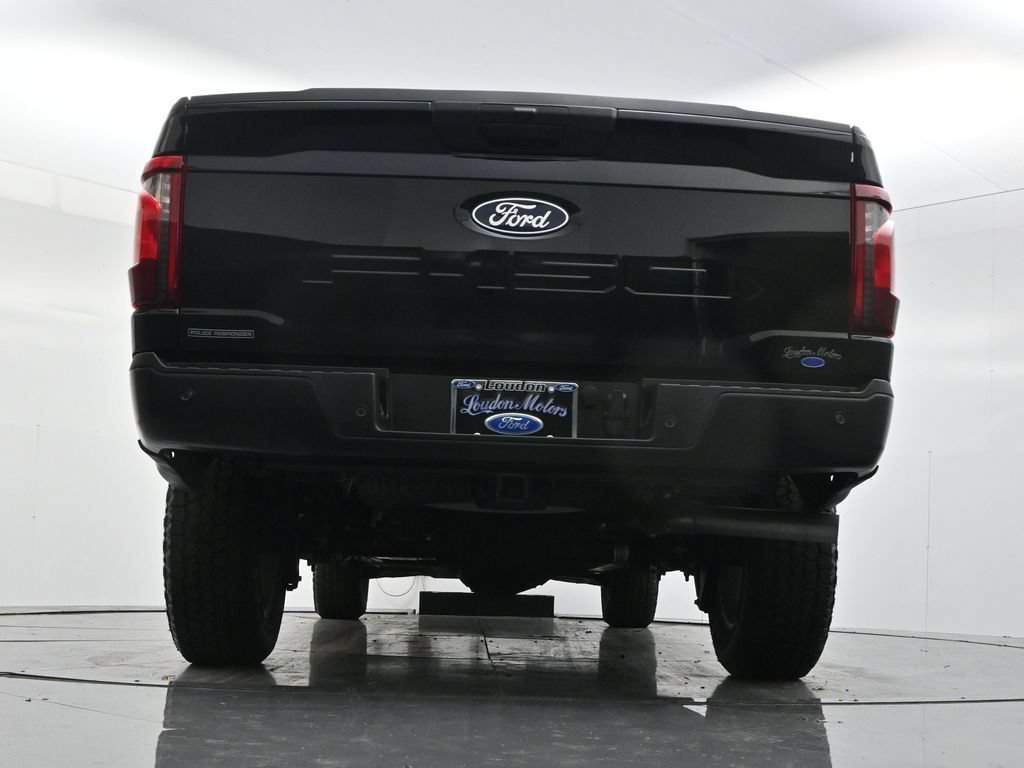 Used 2025 Black Metallic Ford XL image 50