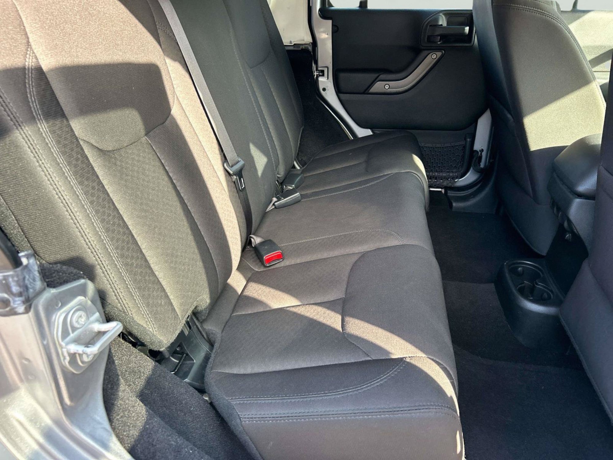 Used 2017 Billet Silver Metallic Clearcoat Jeep Sport image 17