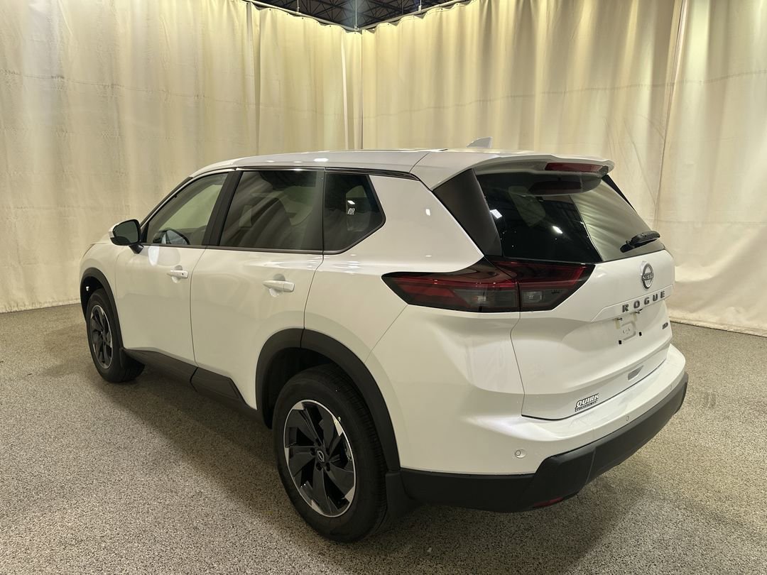 2026 Nissan Rogue SV - Photo 9