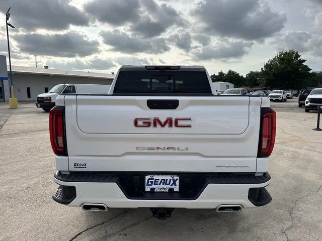 Used 2024 White GMC Denali image 13