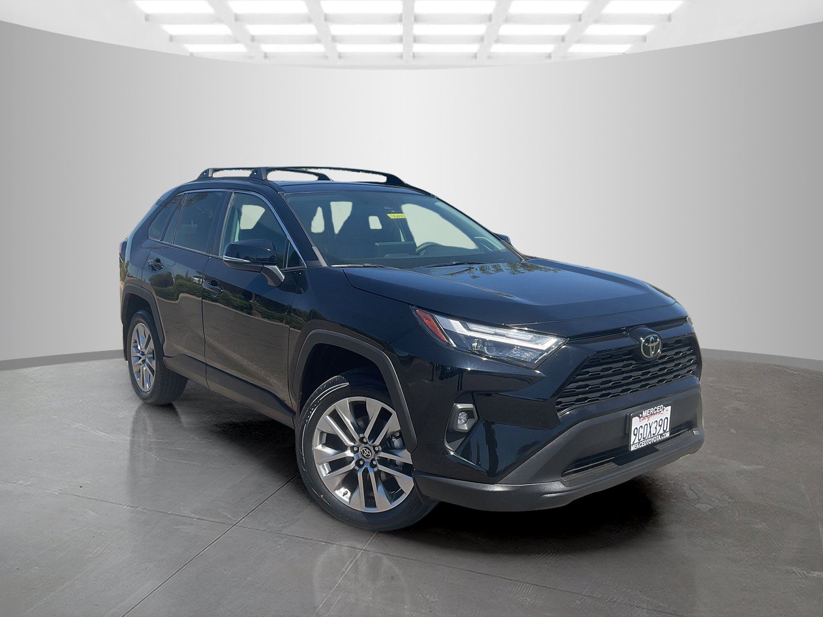 Certified Used 2023 Midnight Black Metallic Toyota XLE Premium image 7