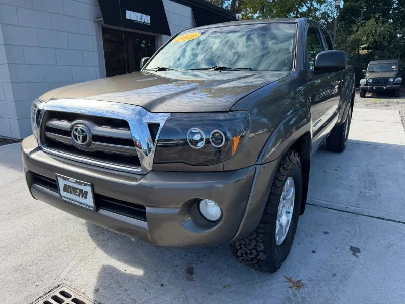 2009 Toyota Tacoma Base