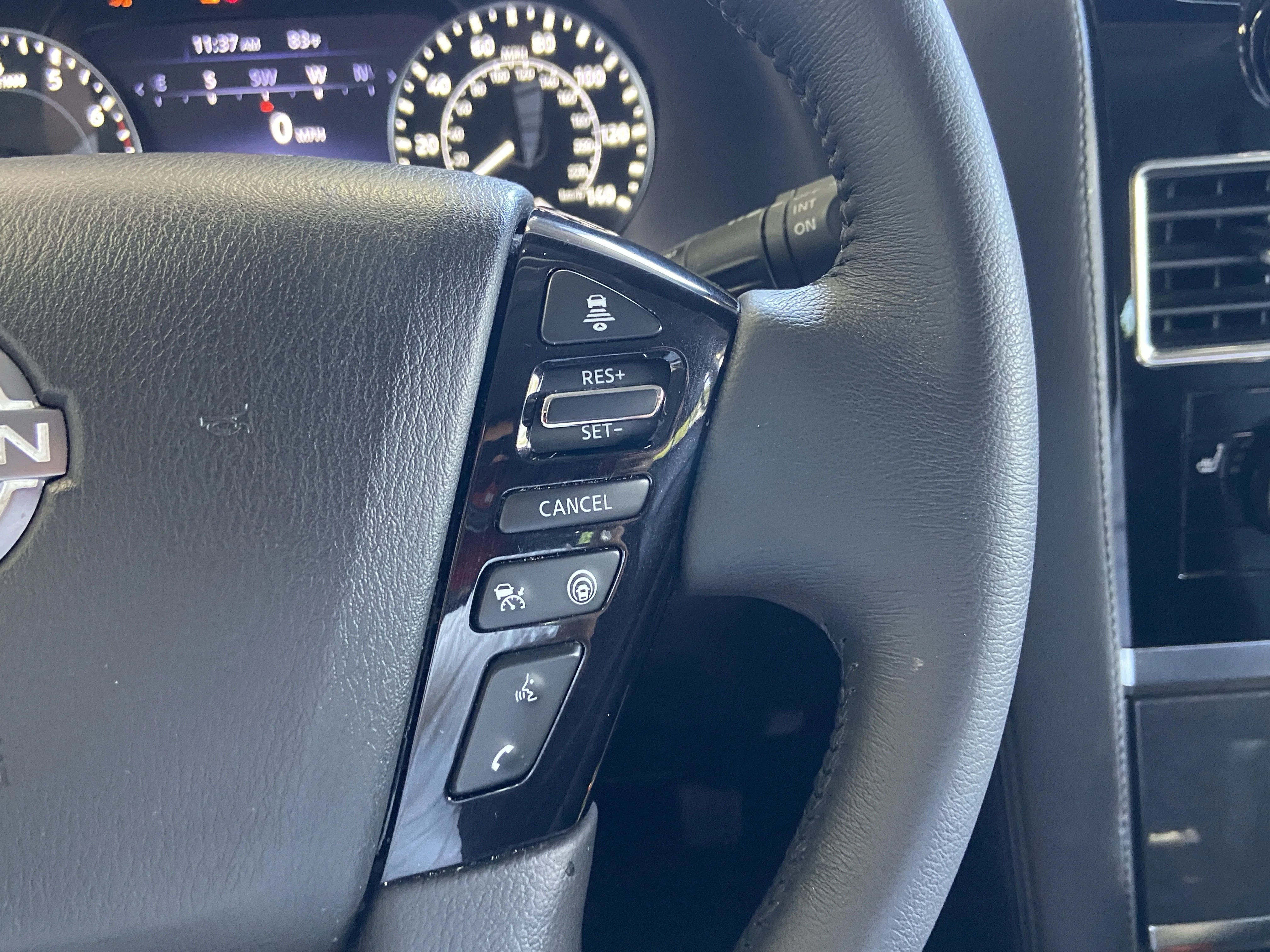 2023 Nissan Armada SV - Photo 17