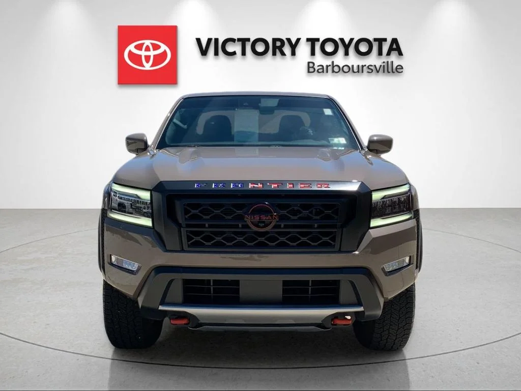 Used 2023  Nissan PRO-4X image 8