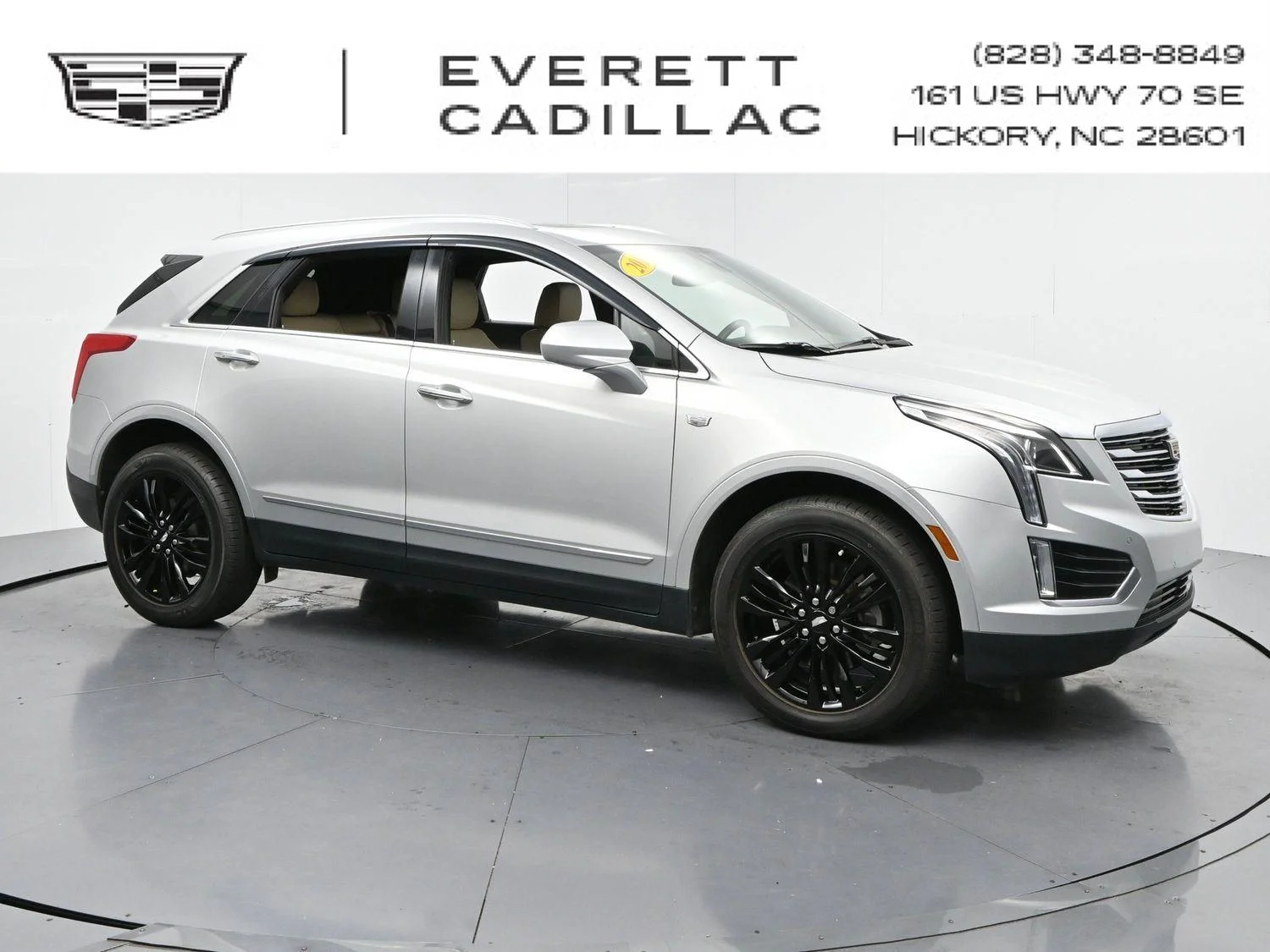 Used 2019 RADIANT SILVER METALLIC Cadillac Luxury FWD image 1