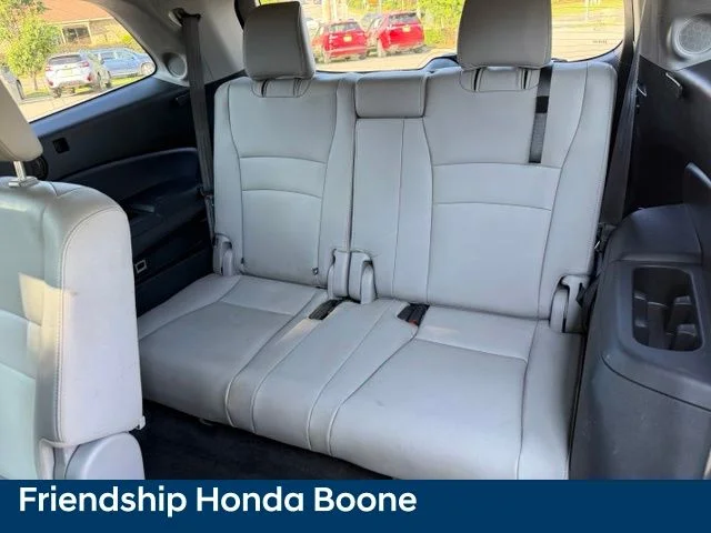 Used 2017 Blue Honda Touring image 37