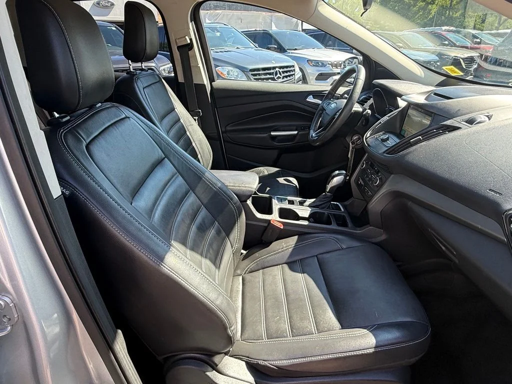 Used 2018 Ingot Silver Ford SEL image 31