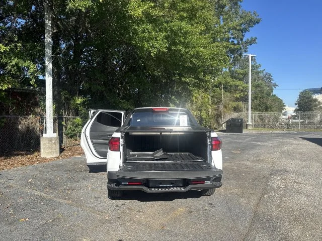 Used 2025 White Hyundai SEL image 12