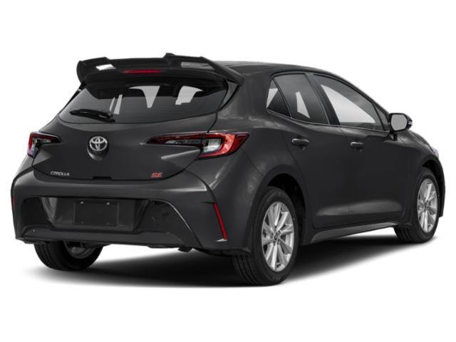 New 2027 Finish Line Red <sup>1</sup> Toyota  SE image 2