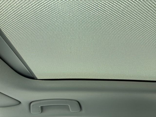 New 2026 Opal White Pearl Volkswagen 1.5T SE image 18