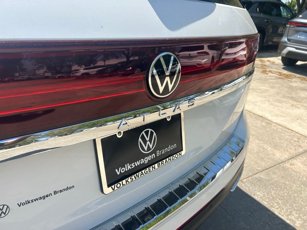 2026 Volkswagen Atlas SE w/Tech - Photo 30