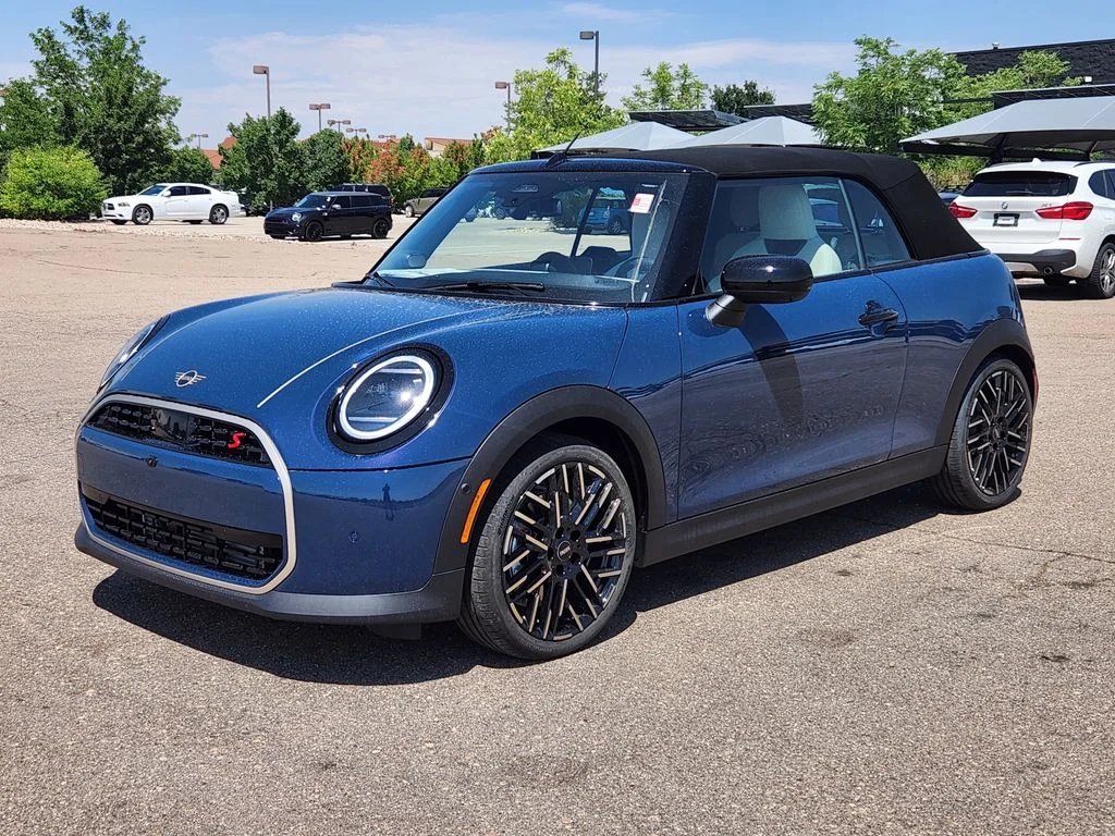 New 2026 Indigo Sunset Blue Metallic MINI Iconic image 7