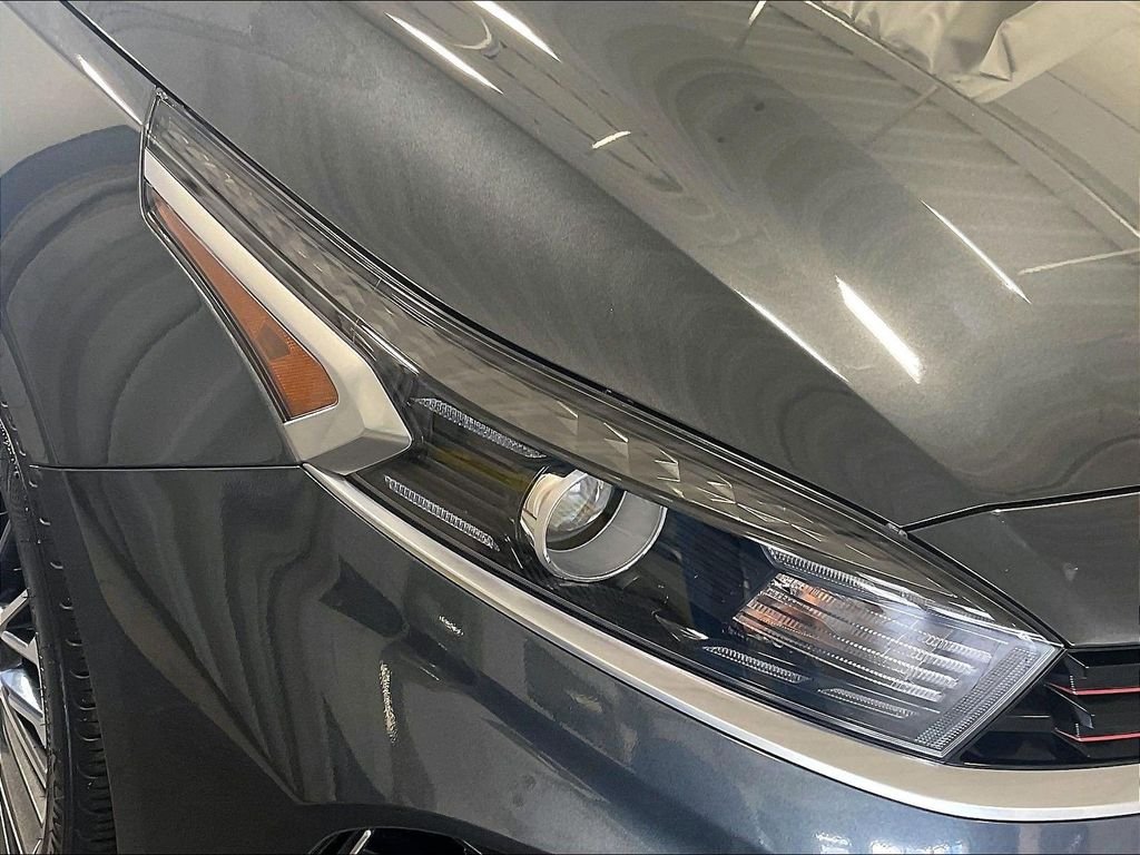 Used 2024 Gray Kia GT-Line image 33