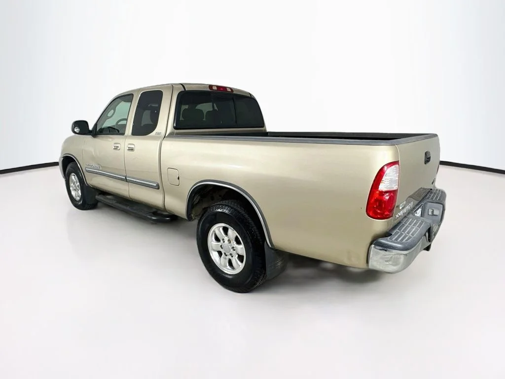 Used 2006 Beige Toyota SR5 image 5