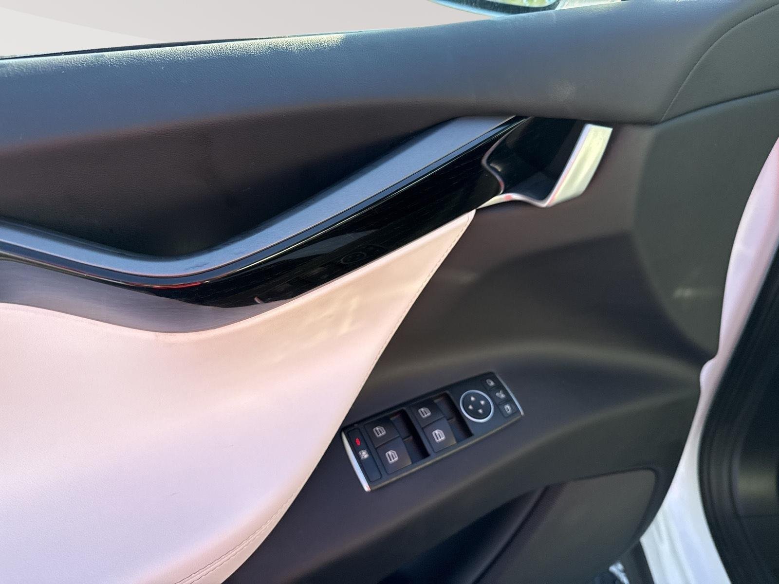Used 2018 Pearl White Multi-Coat Tesla P100D image 11
