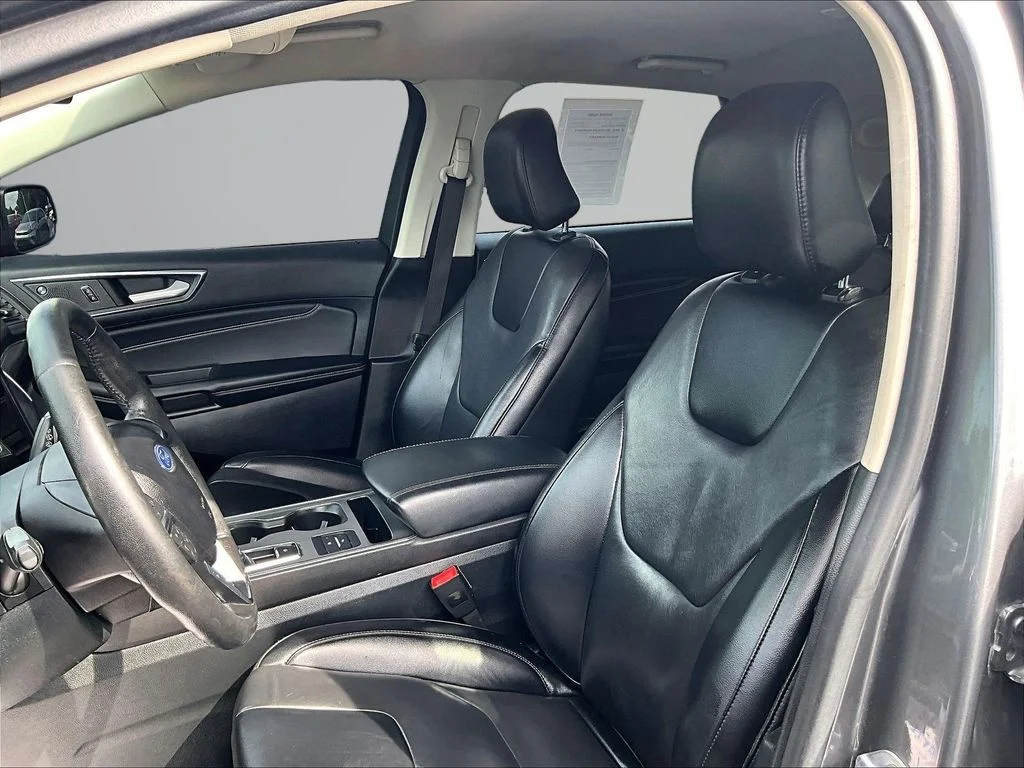 Used 2022 Gray Ford Titanium image 23