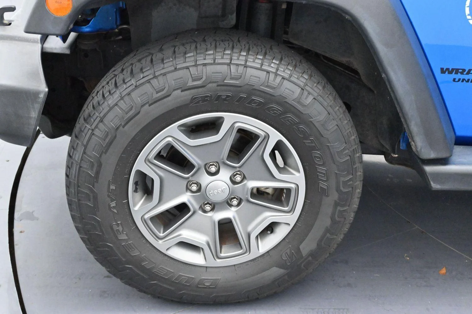 Used 2016 Hydro Blue Pearl Jeep Rubicon image 32